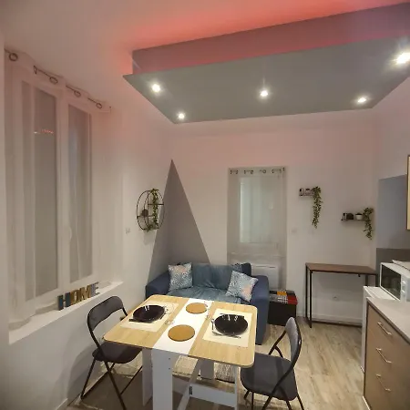 Tres Joli 2 Pieces, Centre-ville Apartment